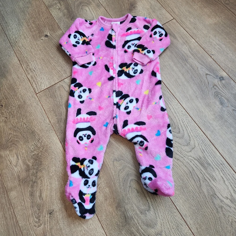 0-3 Months Fuzzy Panda Footie pajamas